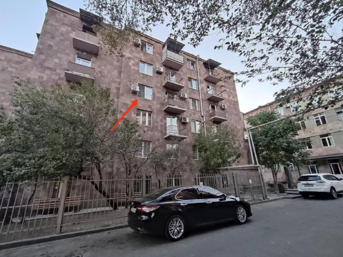 Renovated 1 Bedroom With King Size Bed In Kentron Yerevan Bagian luar foto