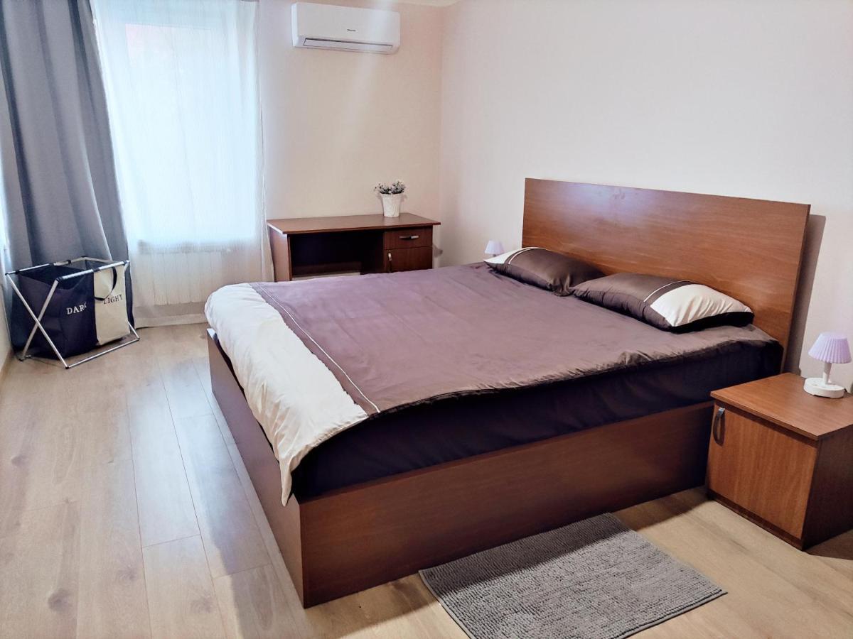 Renovated 1 Bedroom With King Size Bed In Kentron Yerevan Bagian luar foto