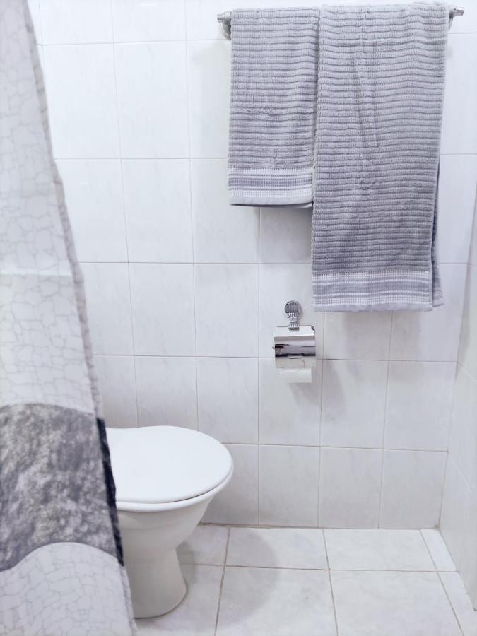 Renovated 1 Bedroom With King Size Bed In Kentron Yerevan Bagian luar foto